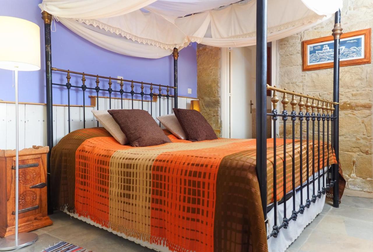 Zoes Traditional Apartments, Bed & Breakfast Larnaca Extérieur photo